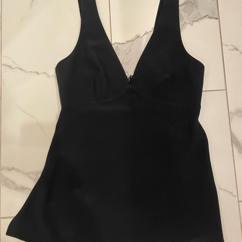 Theory Black Sleeveless Tank Top Classic Design - Picture 3 of 6